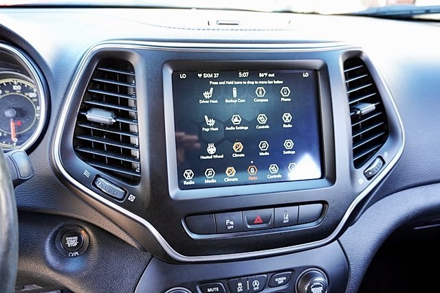 2021 Jeep Cherokee Latitude Lux photo 22