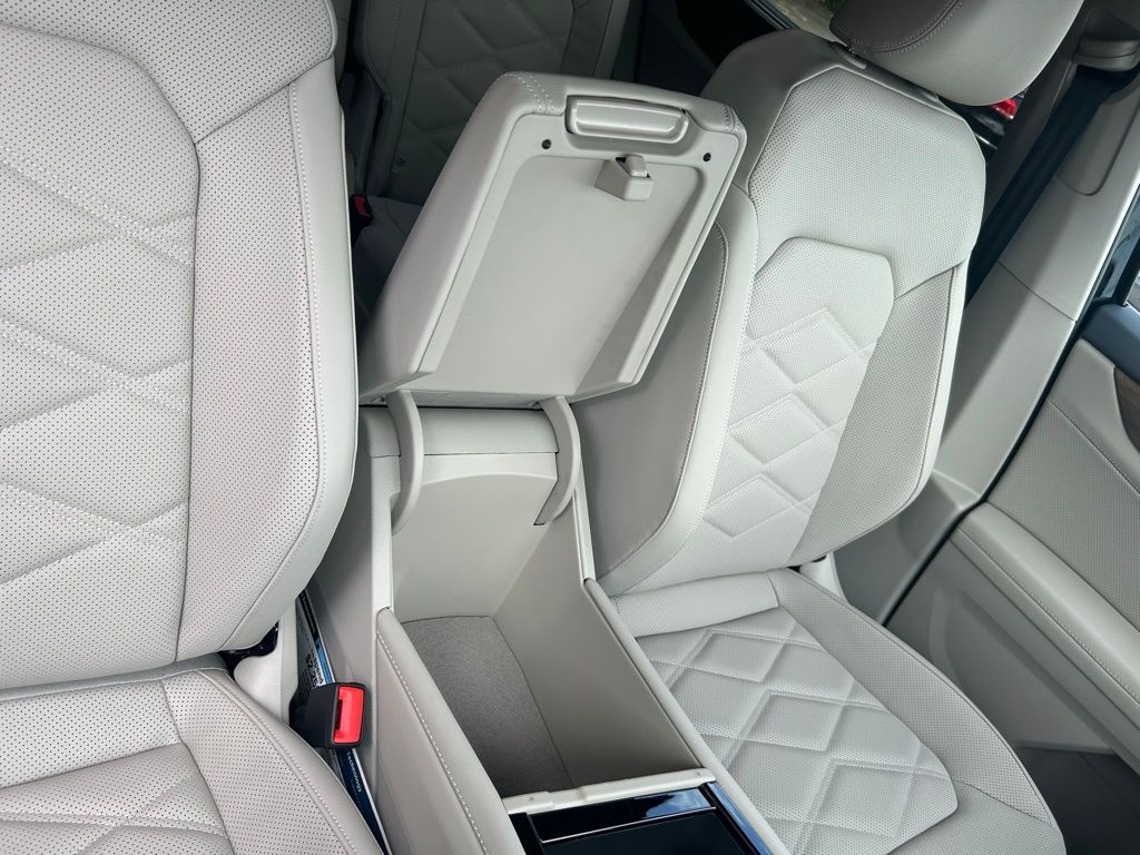 2026 Volkswagen Atlas SE Technology photo 28