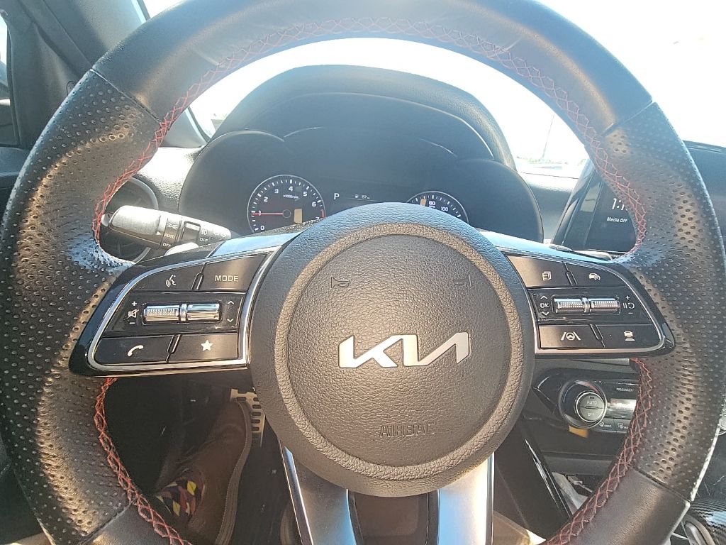 2022 Kia Forte GT photo 9