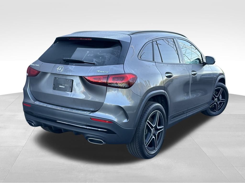 2023 Mercedes Benz GLA 250 4MATIC photo 4
