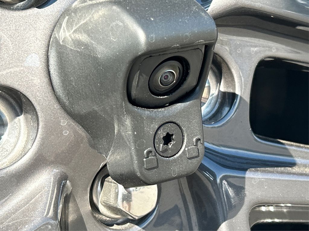 2025 Jeep Wrangler Sport RHD photo 14