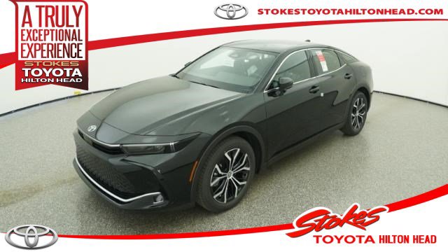 2026 Toyota Crown XLE's photo