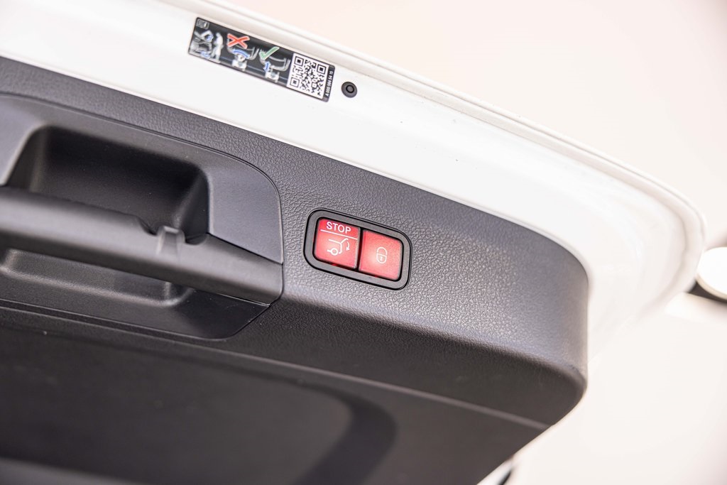 2025 MERCEDES-BENZ GLS-CLASS - Image 18