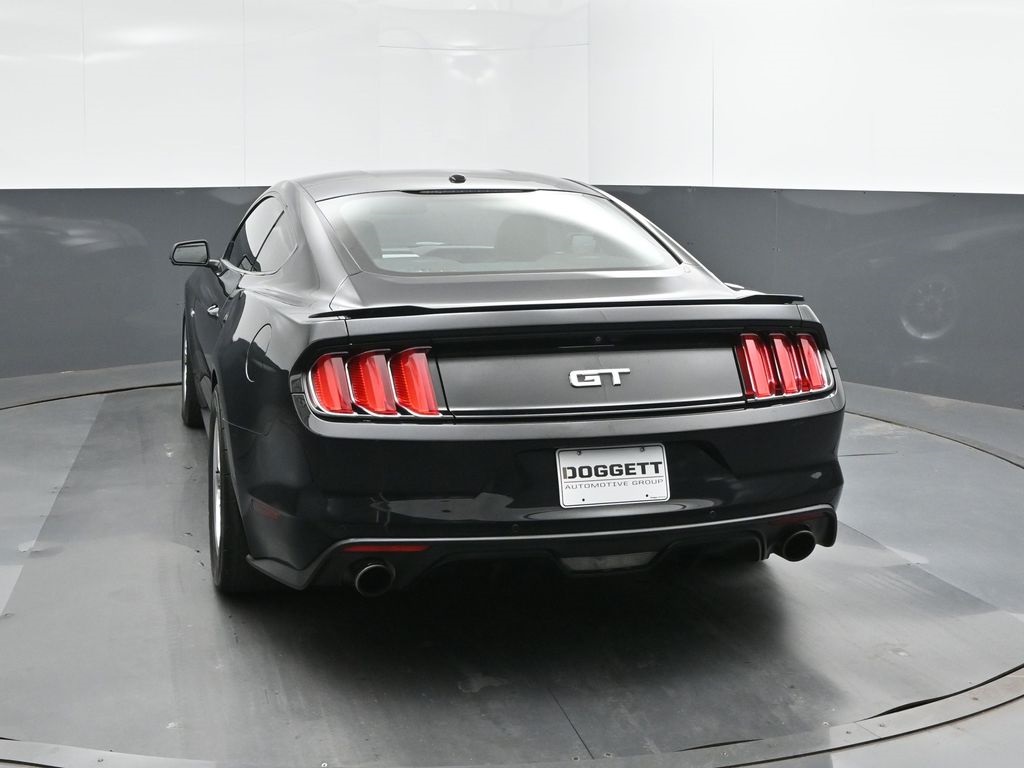 2017 Ford Mustang GT Premium photo 4