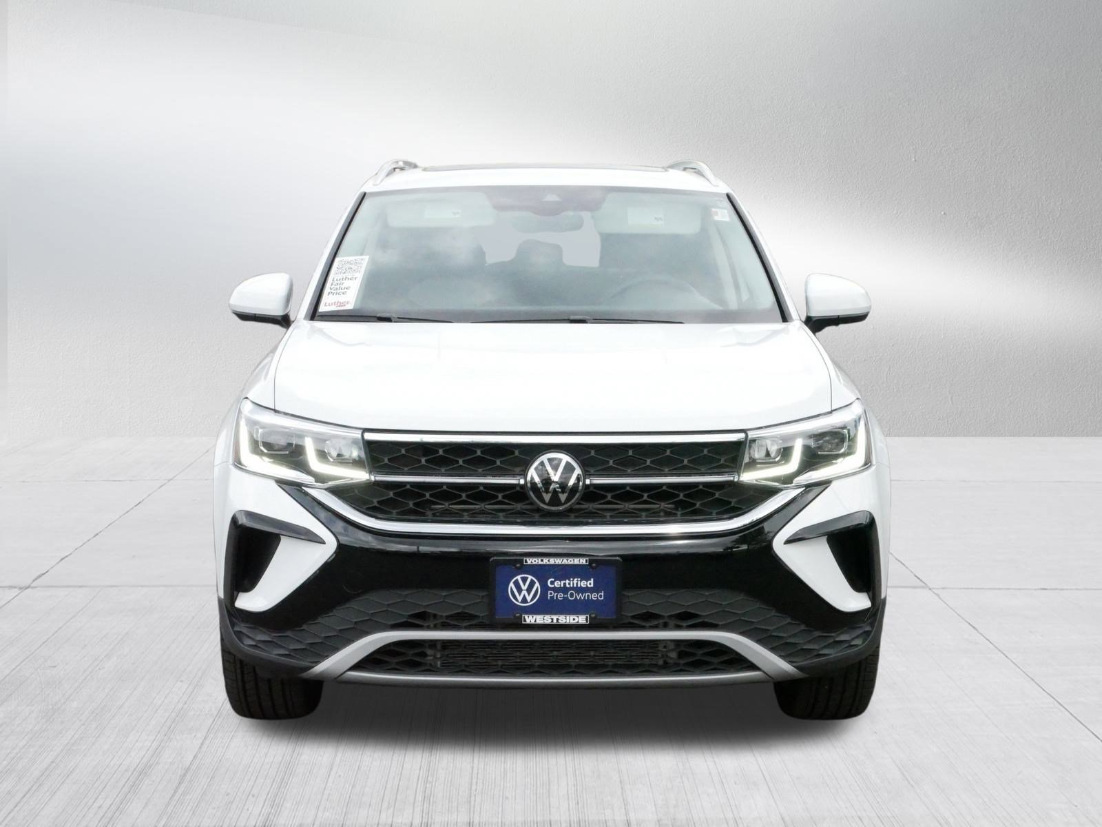 2024 Volkswagen Taos SEL photo 2