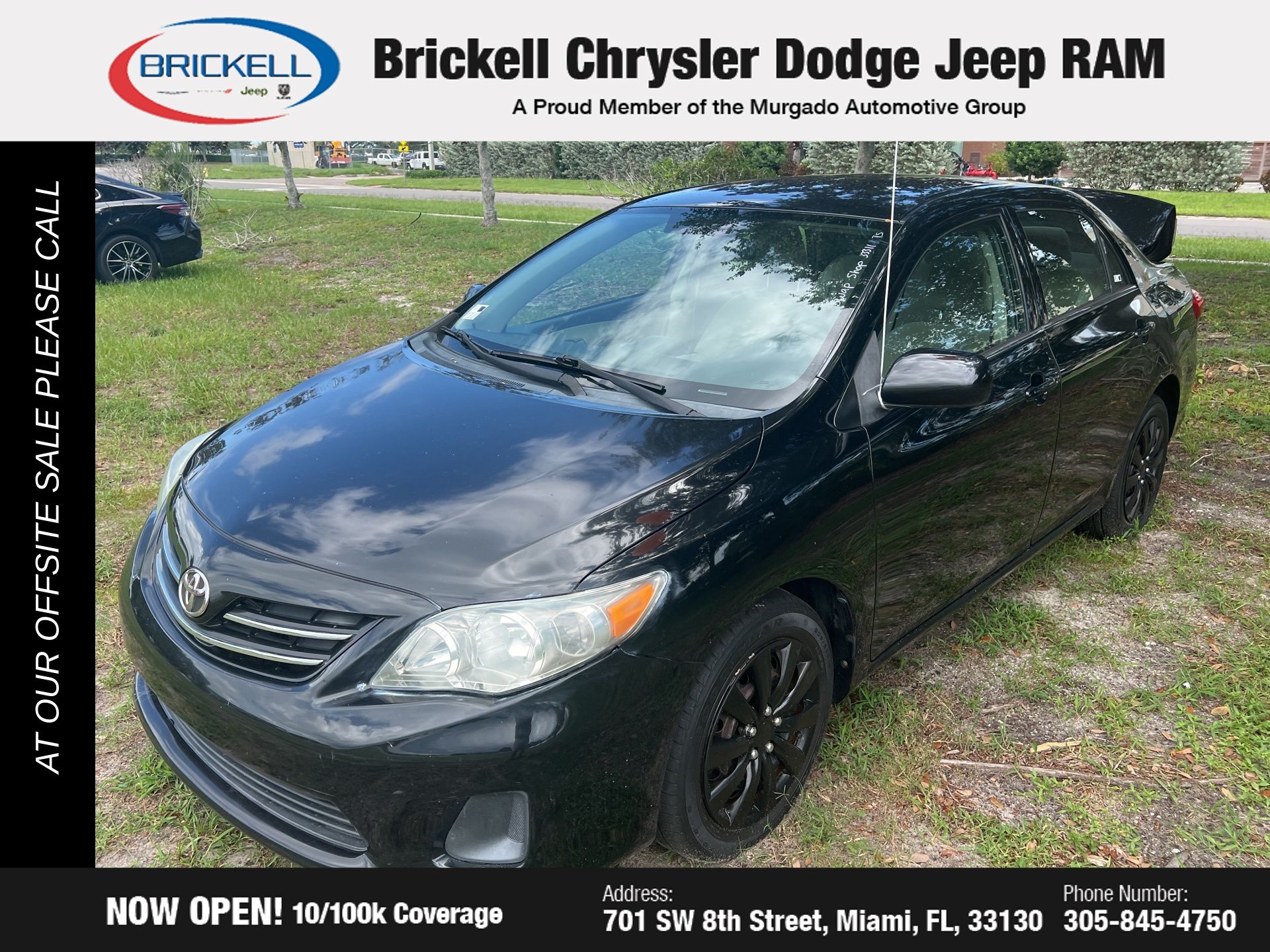 2013 Toyota Corolla LE photo 3
