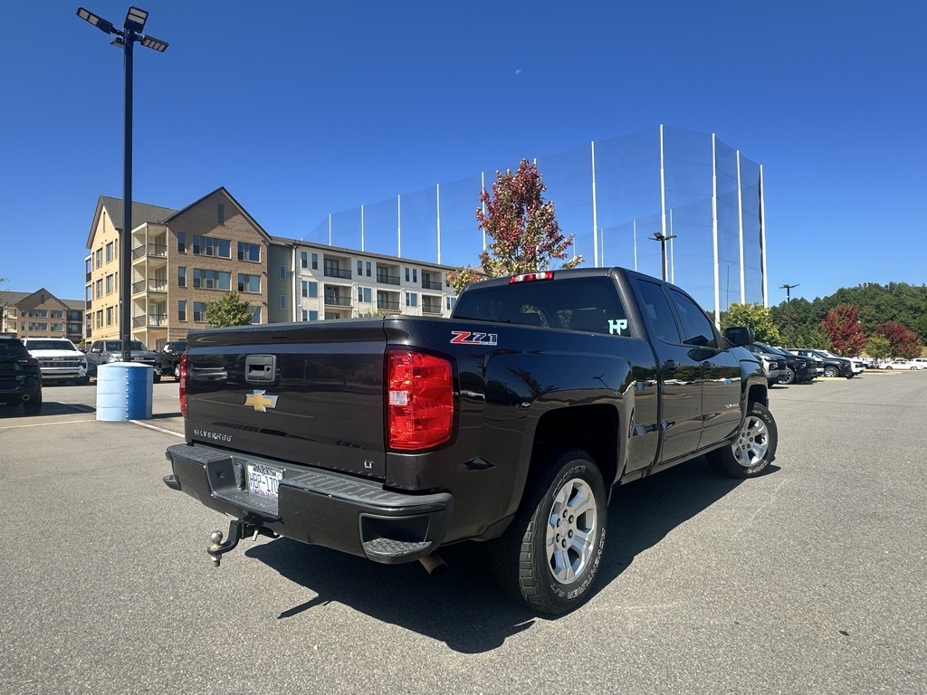 2016 Chevrolet Silverado 1500 LT photo 4