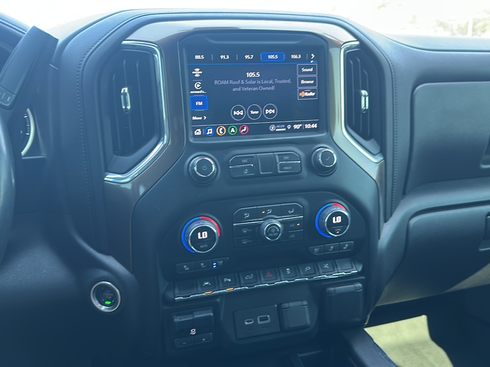 2021 Chevrolet Silverado 1500 High Country photo 16