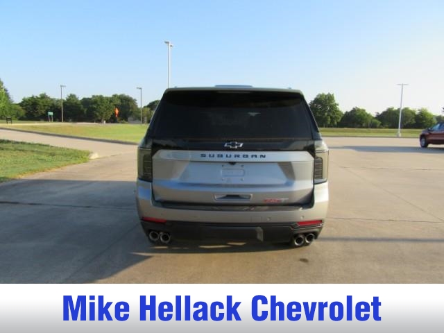 2025 Chevrolet Suburban RST photo 6