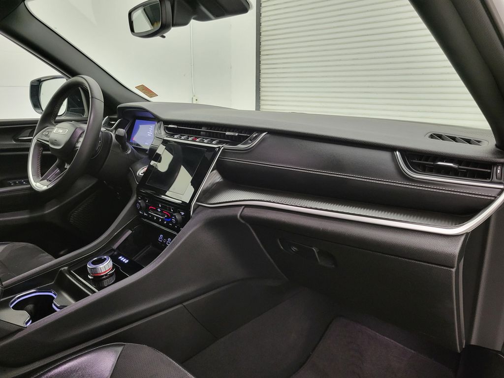 2024 Jeep Grand Cherokee Altitude photo 18