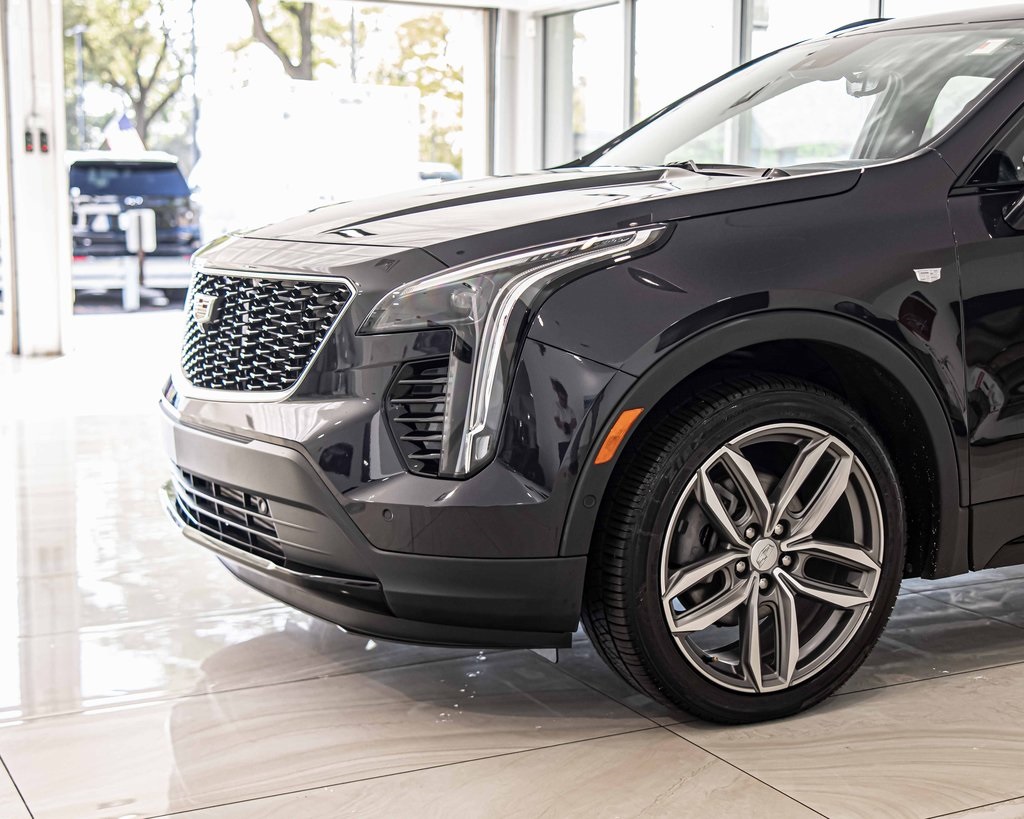 2022 CADILLAC XT4 - Image 4