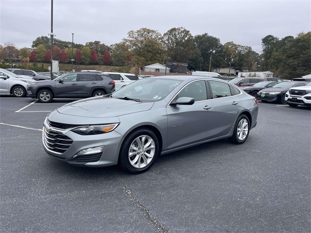 2024 Chevrolet Malibu 1LT photo 3