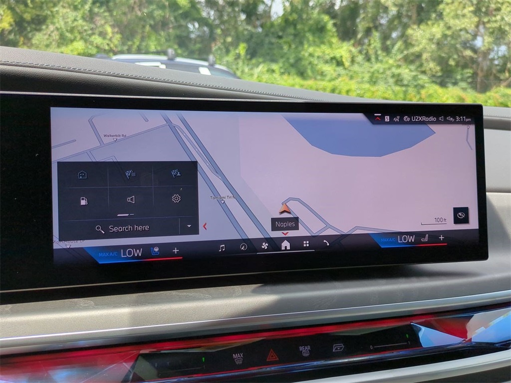 2025 Bmw 750e photo 19