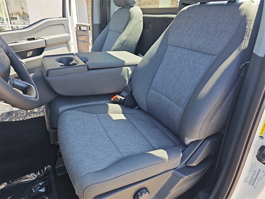 2025 Ford F-350 XL photo 13