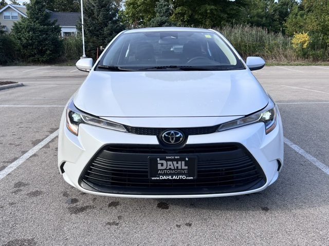 2024 Toyota Corolla LE photo 2