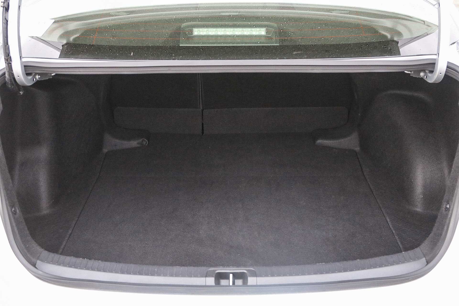 2025 Toyota Corolla Hybrid LE photo 25