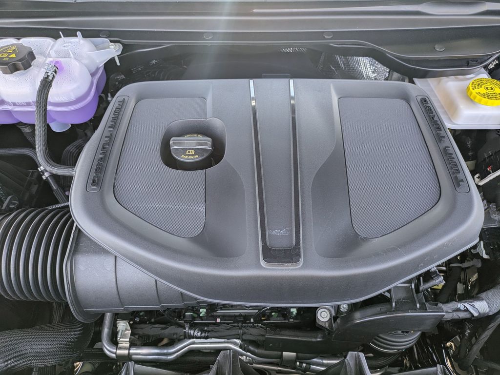 2025 Ram 1500 Laramie photo 10
