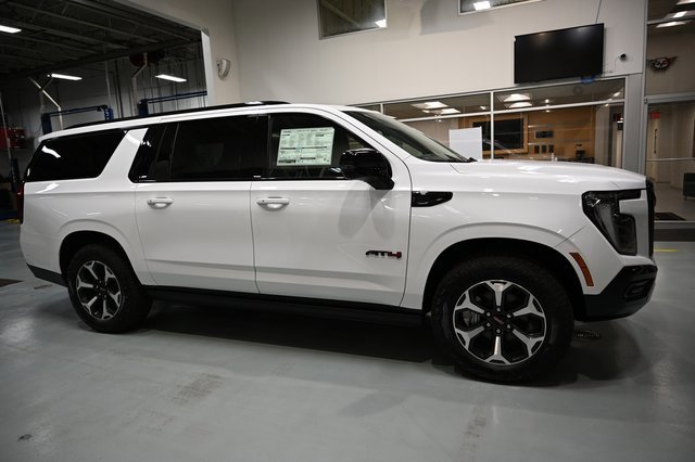 2026 Gmc Yukon XL AT4 Ultimate photo 4