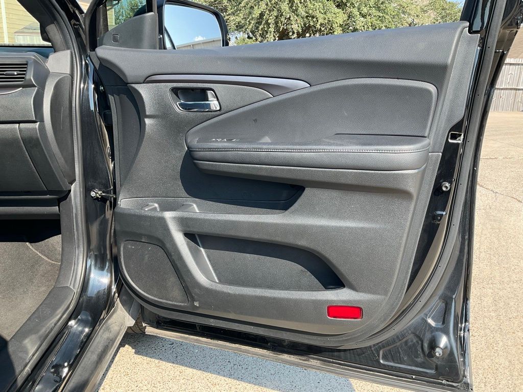 2022 Honda Pilot Sport photo 13