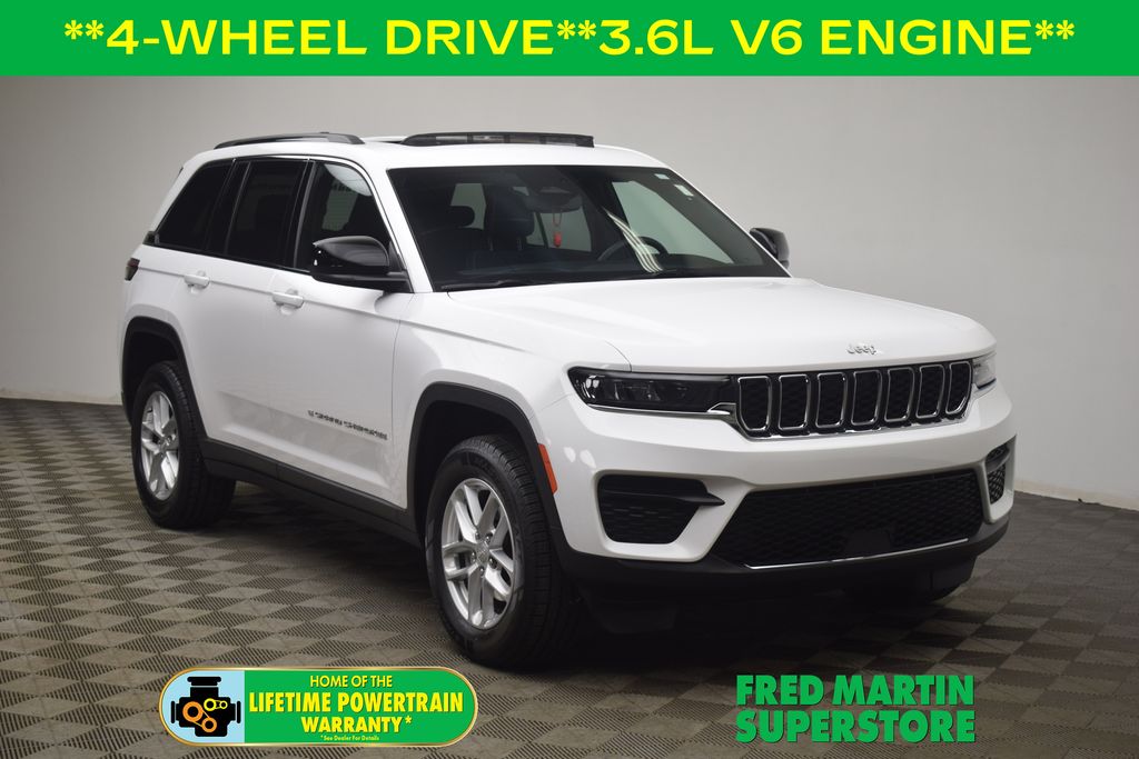 2024 Jeep Grand Cherokee Laredo's photo