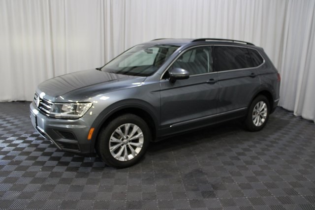 2018 Volkswagen Tiguan SEL photo 3