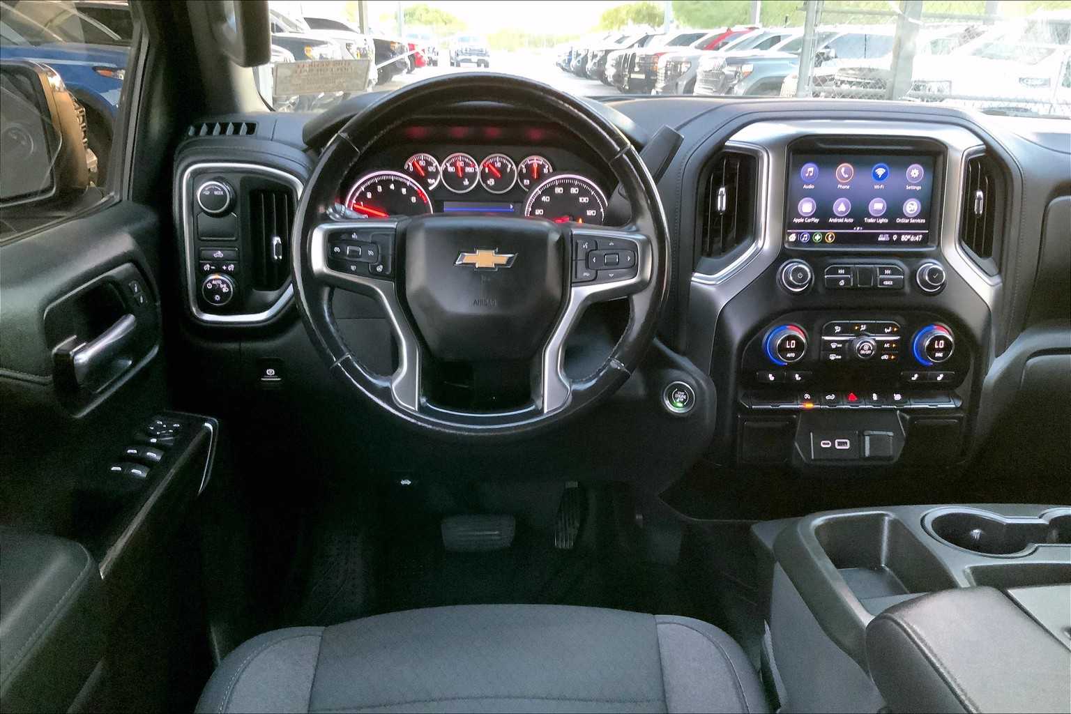2020 Chevrolet Silverado 1500 LT photo 5