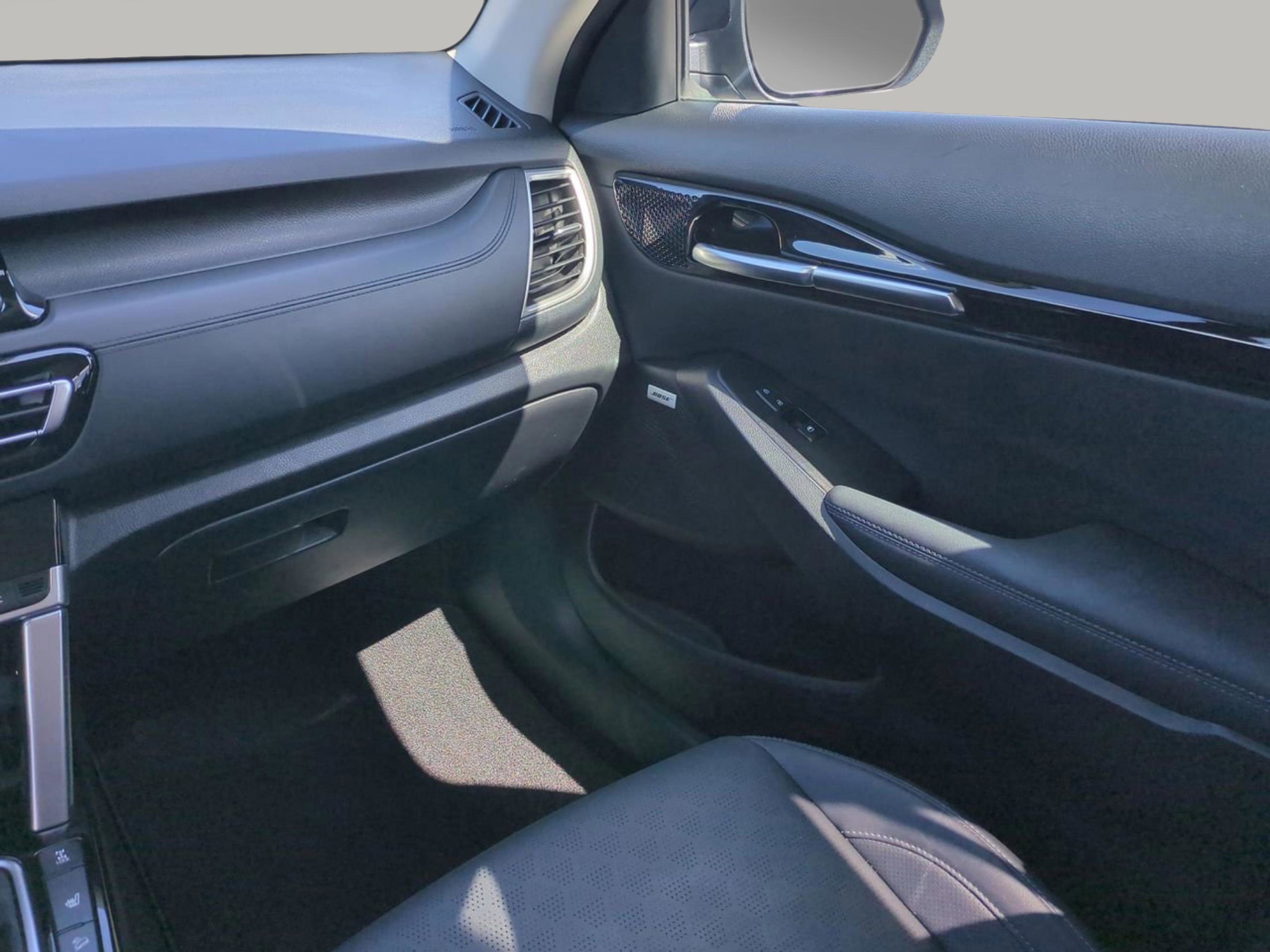2022 Kia Seltos SX photo 16