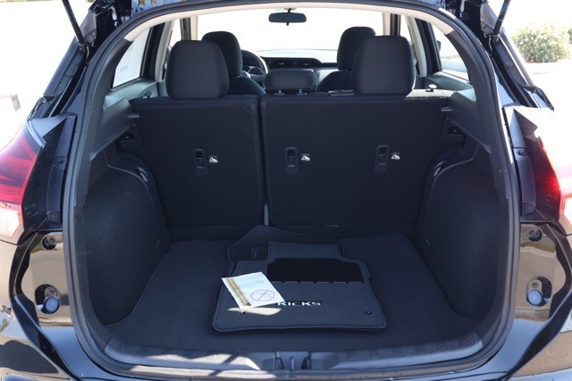 2025 Nissan Kicks Play S photo 14