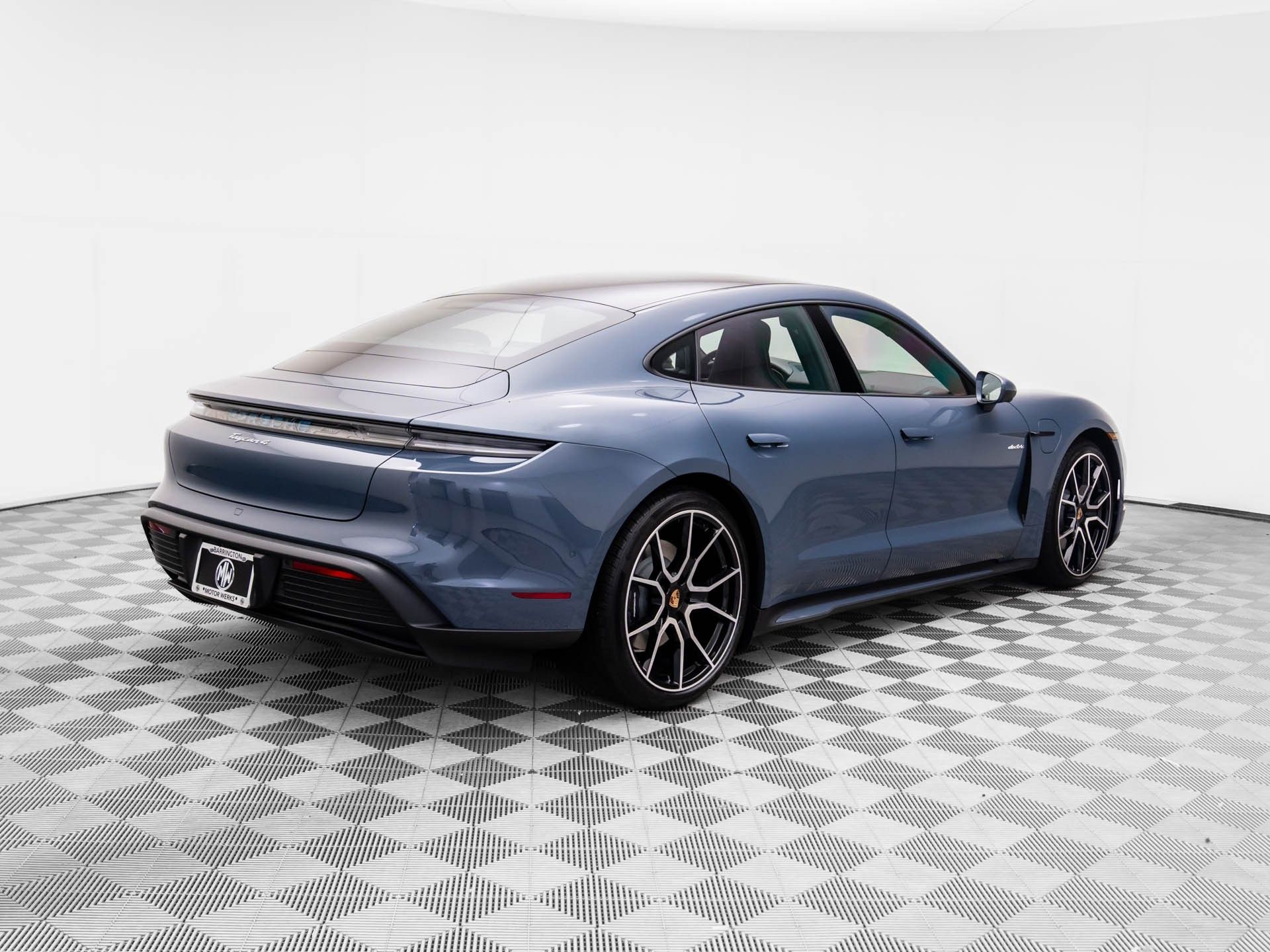 2026 Porsche Taycan 4 photo 8