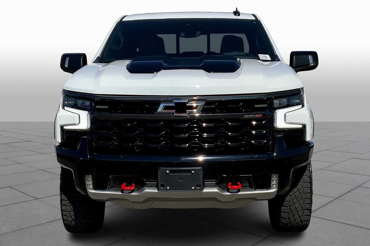 2024 Chevrolet Silverado 1500 ZR2 photo 3