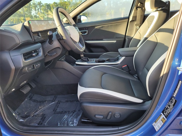 2025 Kia K4 GT-Line photo 6