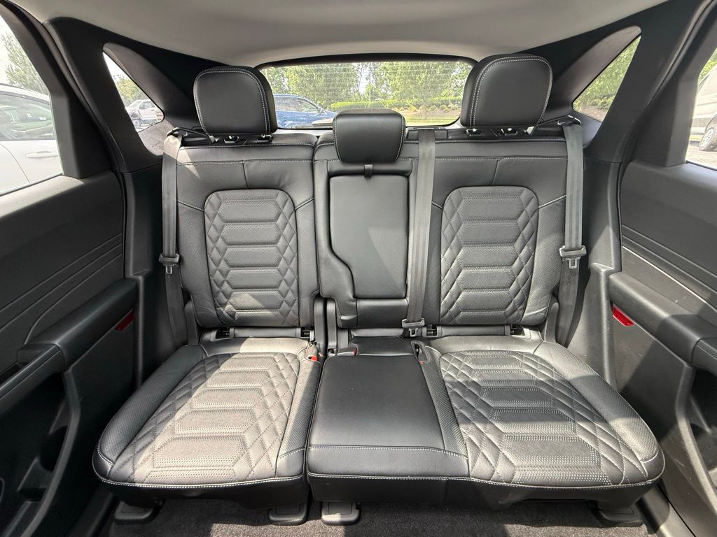 2023 Ford Escape Platinum photo 26