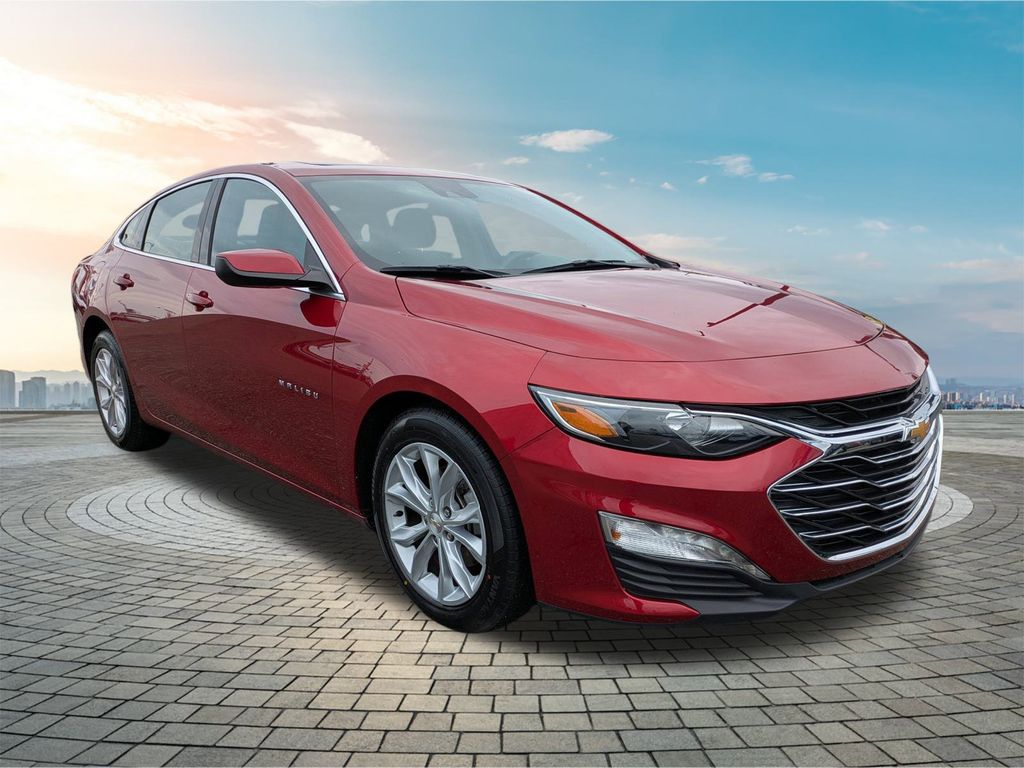 2024 Chevrolet Malibu 1LT photo 2