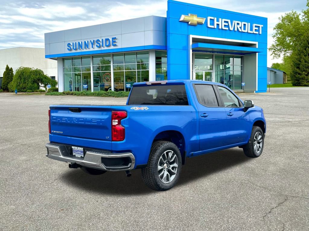 2026 Chevrolet Silverado 1500 LT photo 2