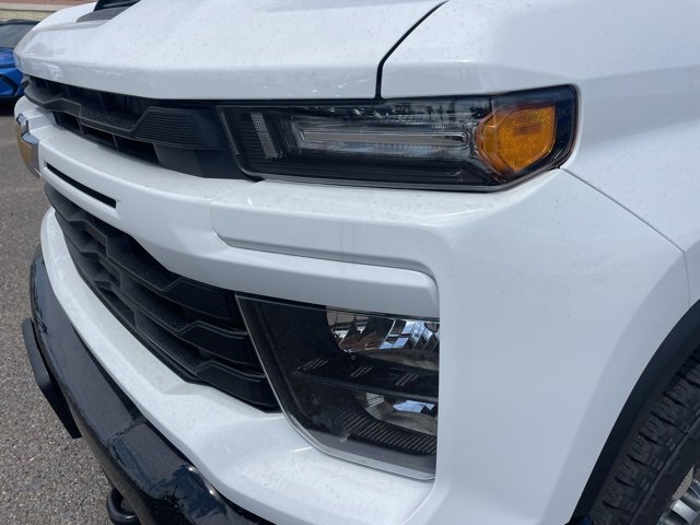 2026 Chevrolet Silverado 2500HD Custom photo 9