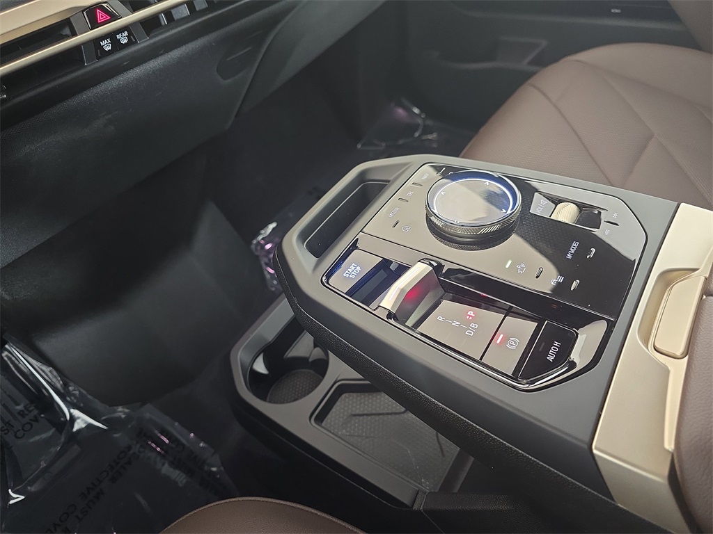 2025 Bmw iX photo 24