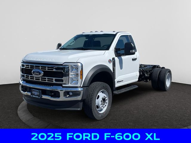 2025 Ford F-600 Super Duty Chassis Cab XL's photo