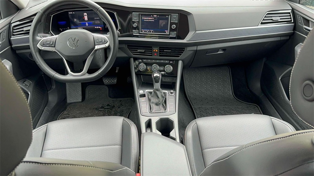2022 Volkswagen Jetta 1.5T SE photo 9