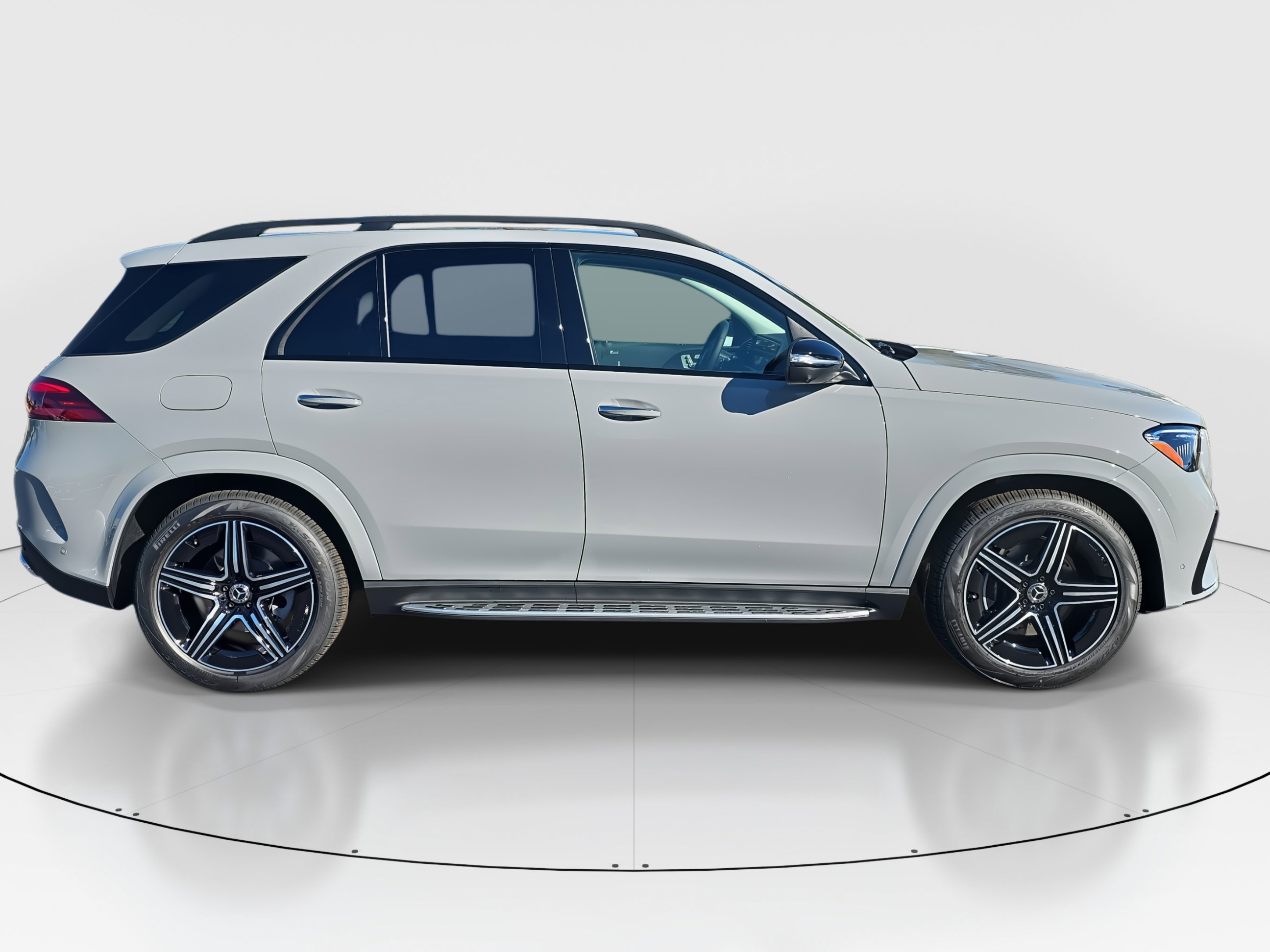 2026 Mercedes Benz GLE 350 4MATIC photo 2