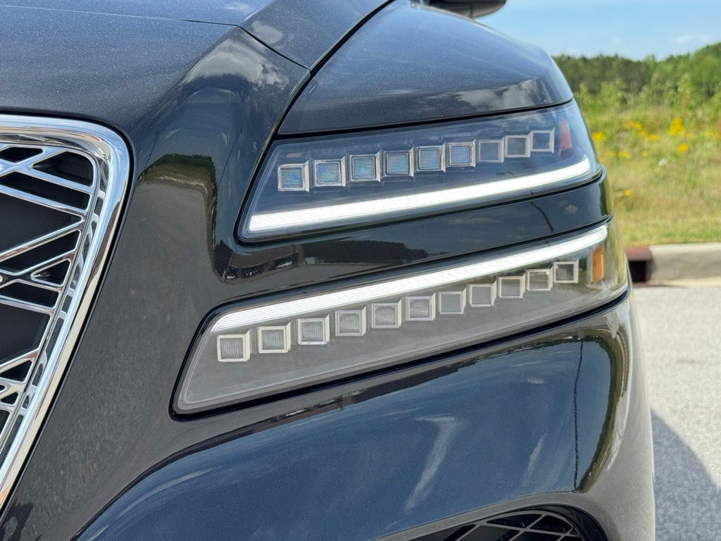 2025 Genesis GV80 2.5T AWD photo 9