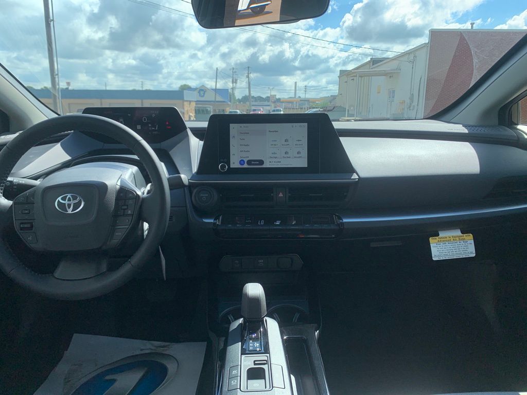 2025 Toyota Prius LE photo 20
