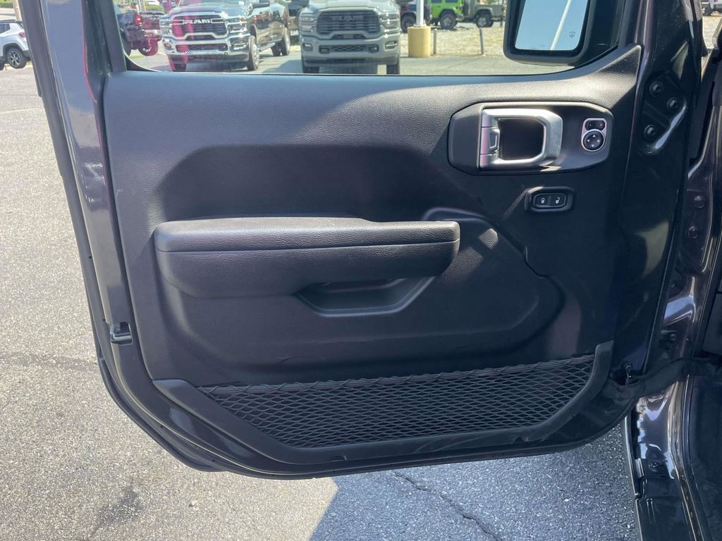 2024 Jeep Wrangler Sport S photo 22