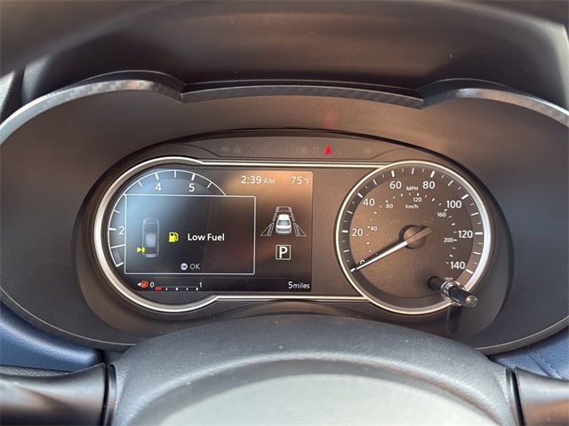 2025 Nissan Versa 1.6 SV photo 21