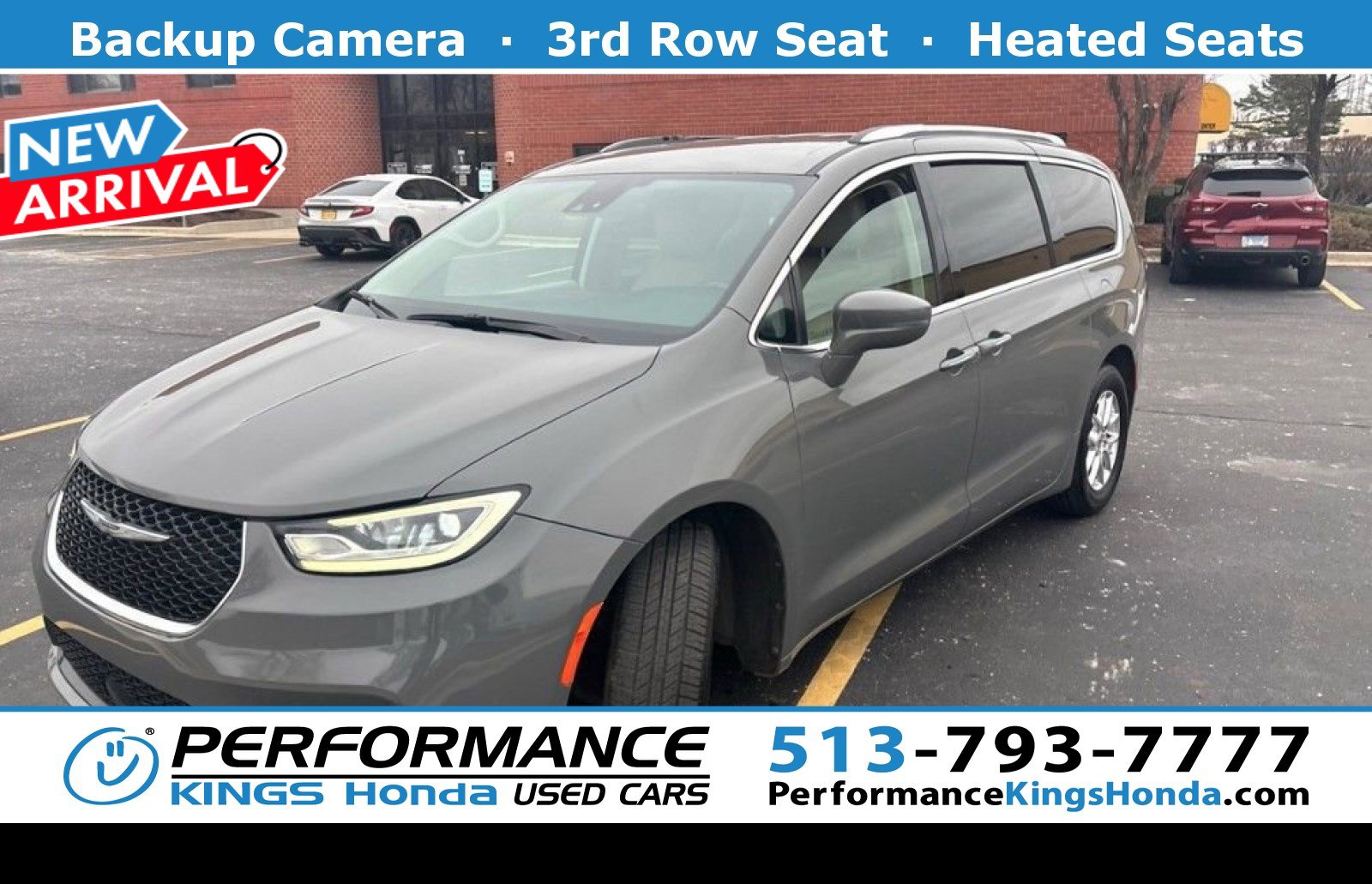 2021 Chrysler Pacifica Touring L's photo