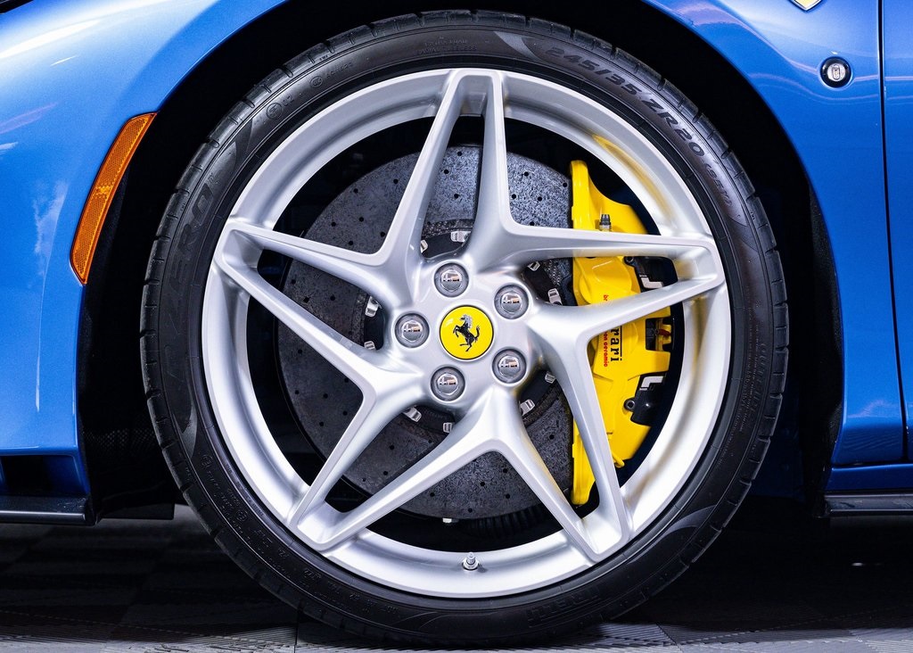 Certified Used 2022 Blu Corsa Ferrari Base image 9