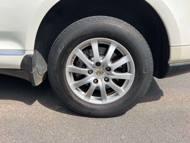2010 Porsche Cayenne Base photo 10