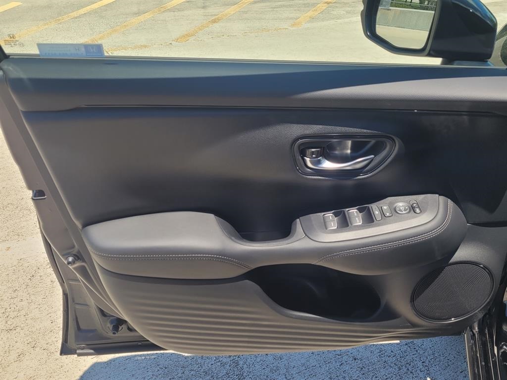 2026 Honda HR-V EX-L photo 15