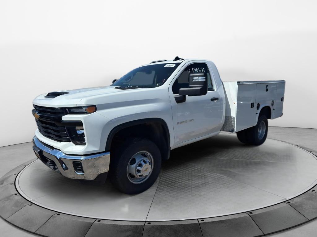 2025 Chevrolet Silverado 3500HD Work Truck's photo