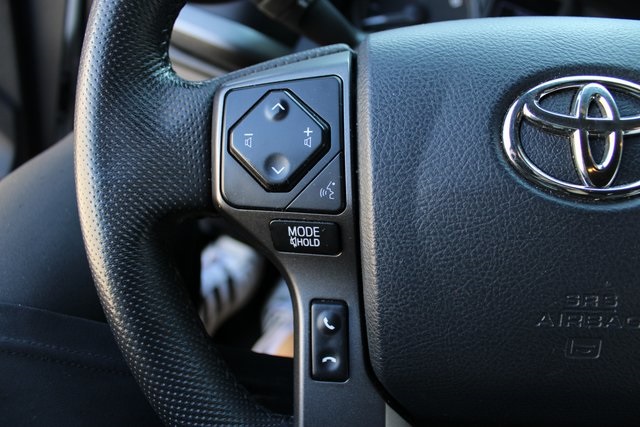 2020 Toyota Tacoma TRD Off-Road photo 16