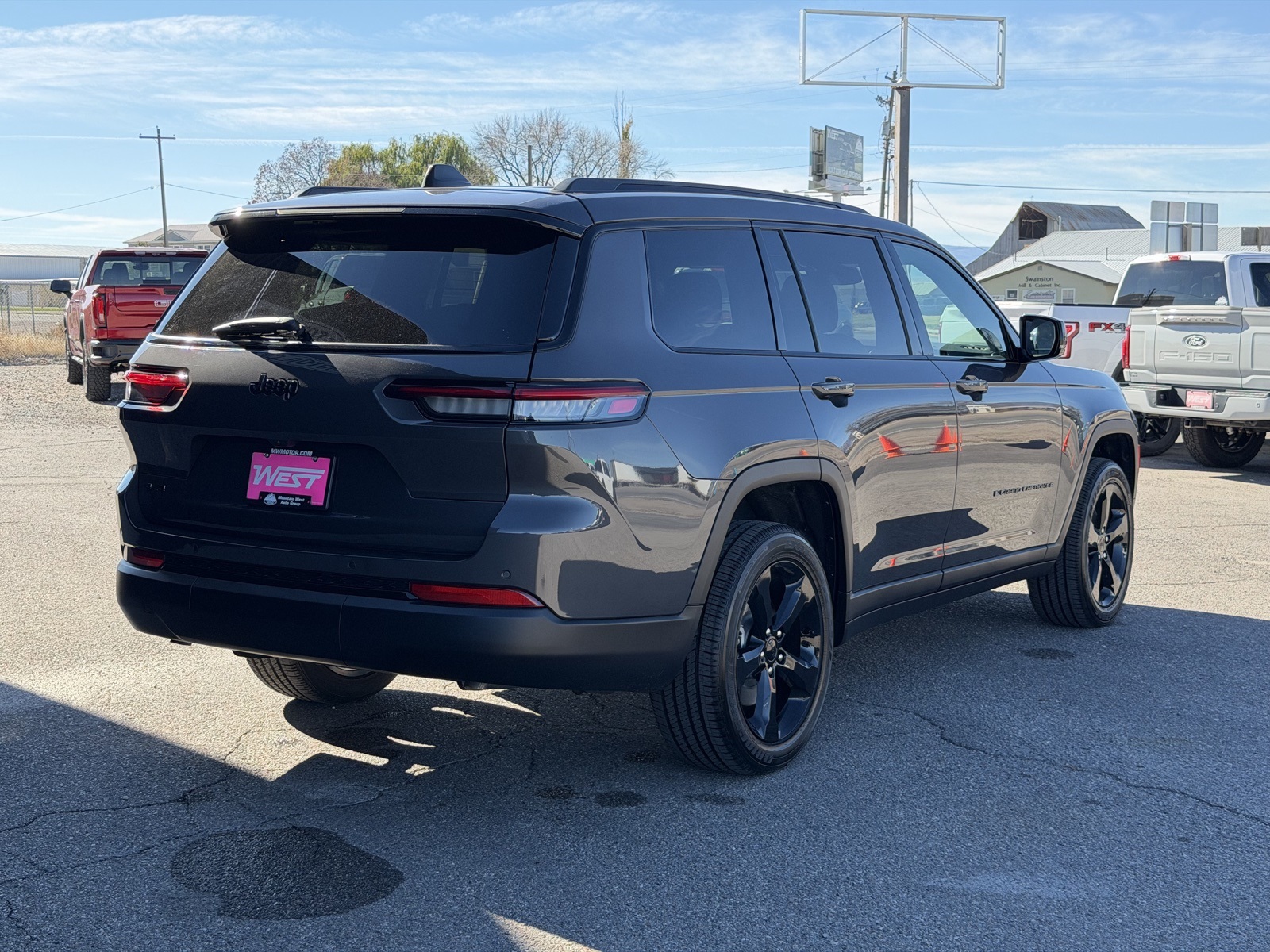 2025 Jeep Grand Cherokee Altitude X photo 4